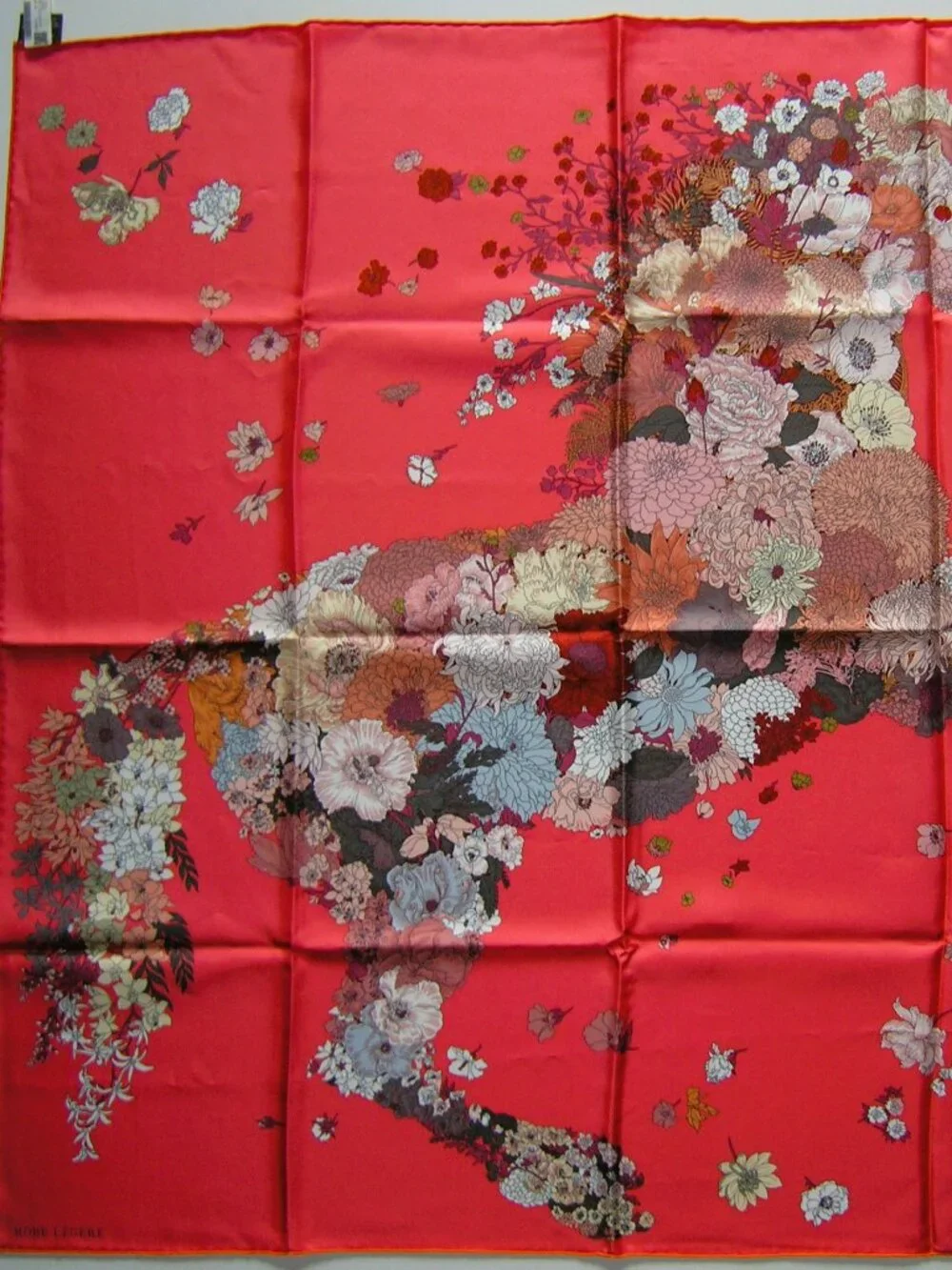 Hermès Robe Légère 90 Silk Scarf in Pink Rose